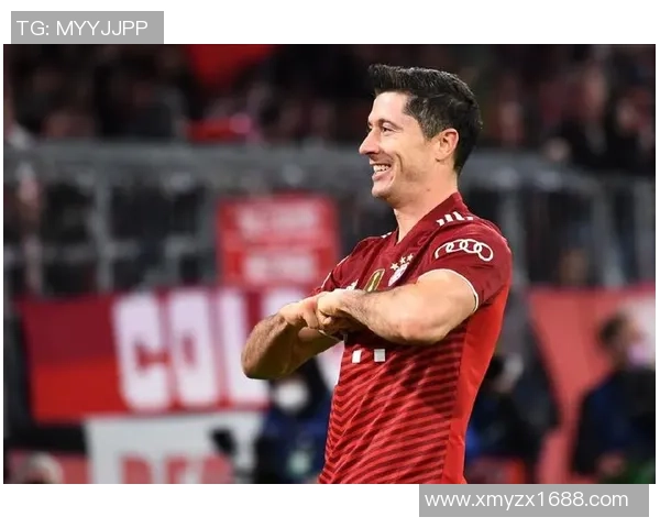 莱万回归旧主对决拜仁球迷怒斥其忘恩负义情感反转